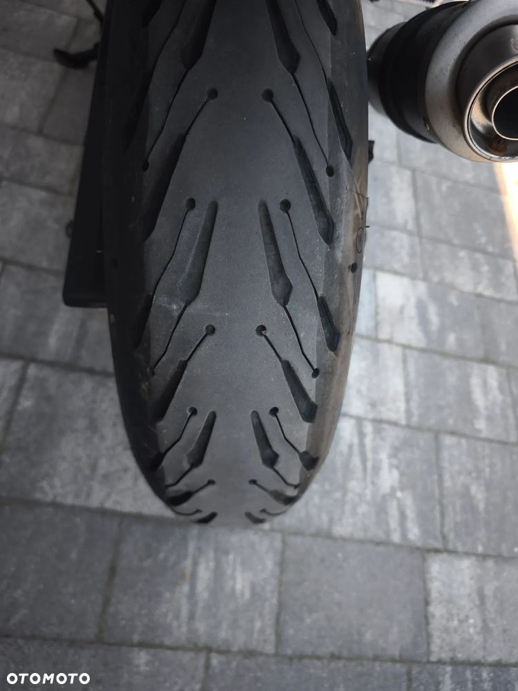 Suzuki SV - 13
