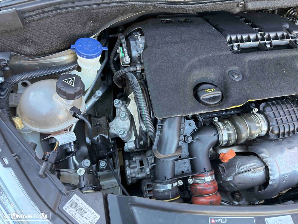 Peugeot 208 1.6 BlueHDi Style - 19