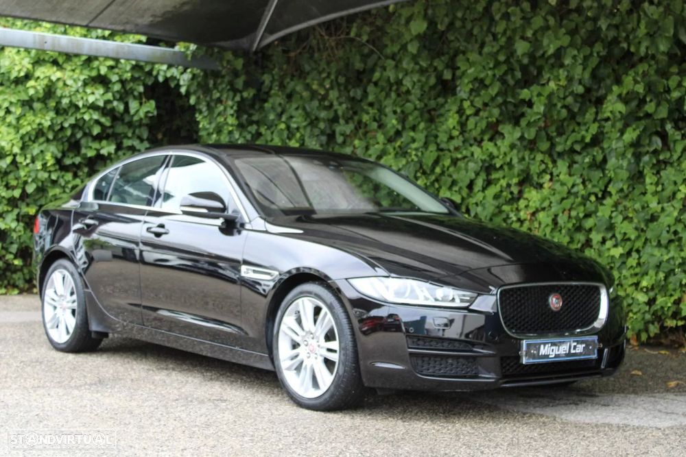 Jaguar XE 2.0 D Prestige Aut. - 2