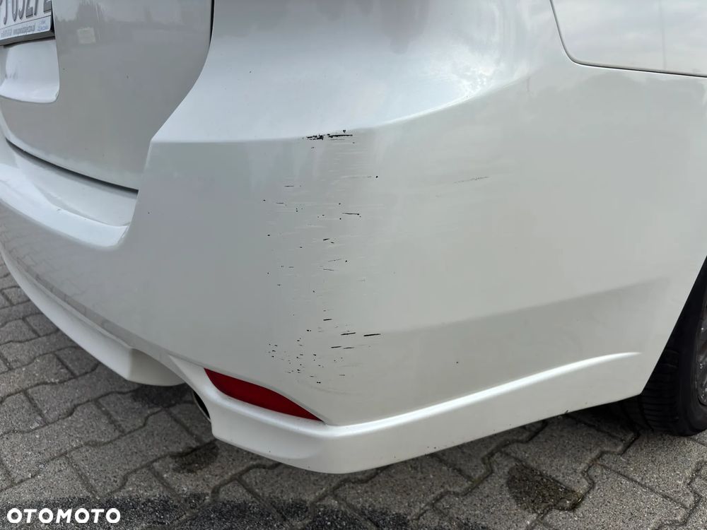 Subaru Legacy 2.5i GT - 8