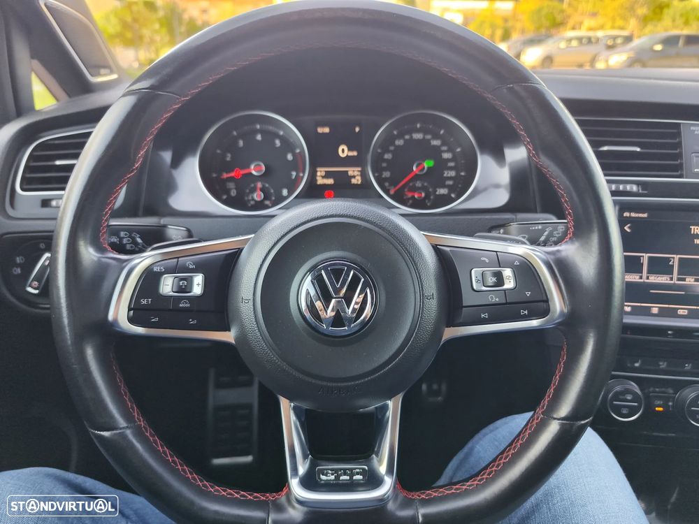 VW Golf GTI BlueMotion DSG - 29