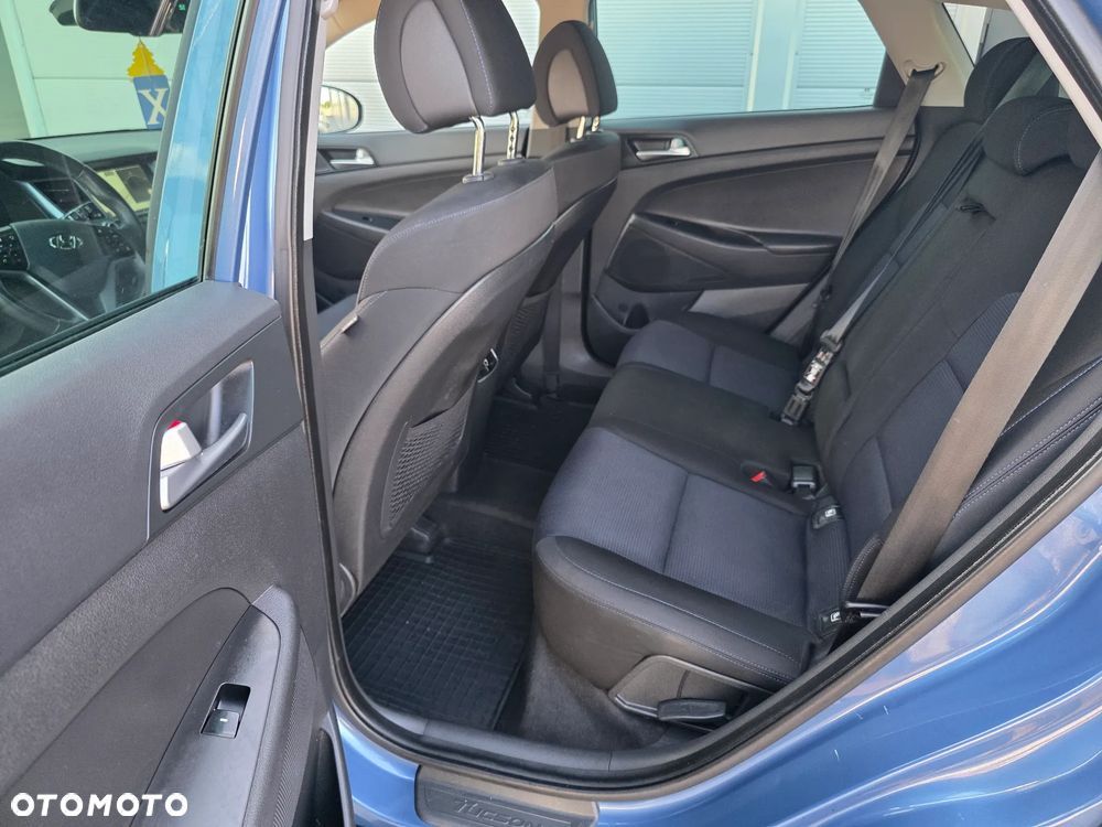 Hyundai Tucson blue 1.6 GDi 2WD Navi - 18