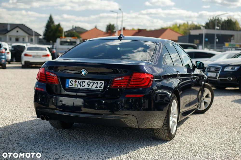 BMW Seria 5 530d Sport-Aut - 12
