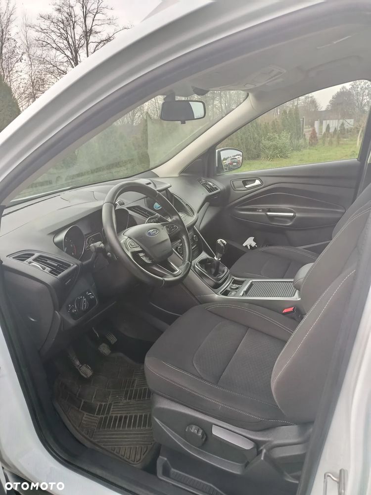 Ford Kuga 1.5 TDCi FWD Edition - 6