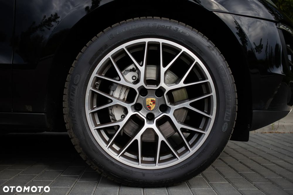 Porsche Macan - 3