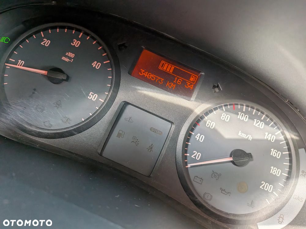 Opel Vivaro - 9