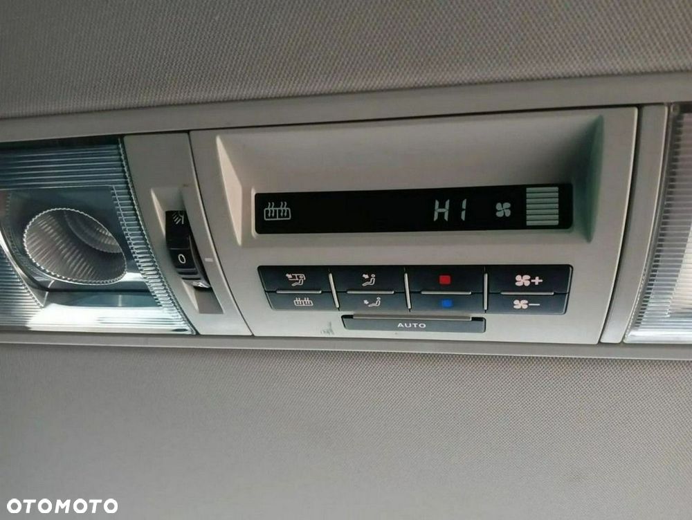 Volkswagen Caravelle L2 Comfortline - 9