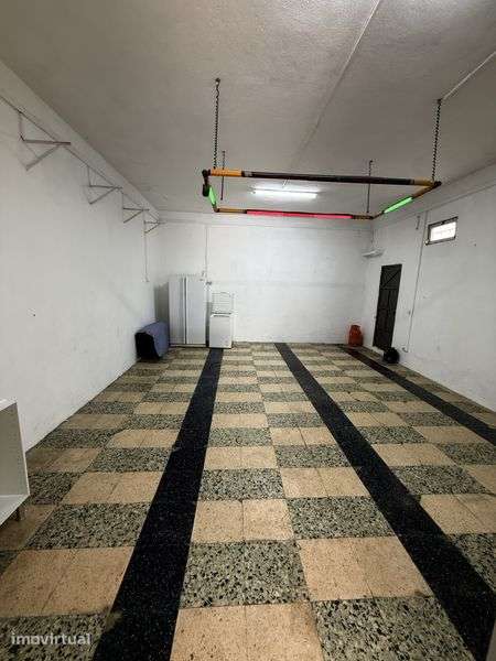 Alugo garagem ou espaco para armazem Olival basto - Grande imagem: 5/6