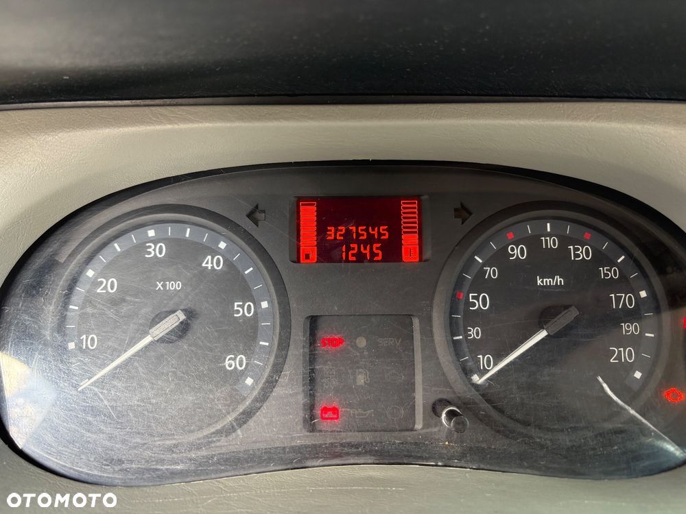 Renault TRAFIC - 12