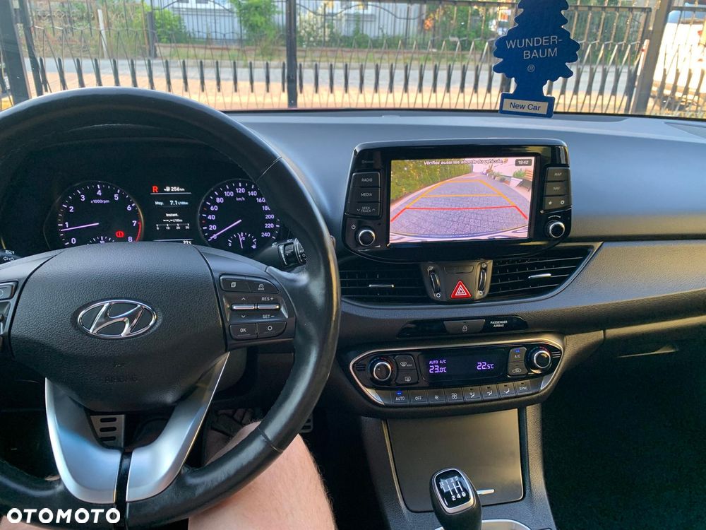 Hyundai i30 - 16