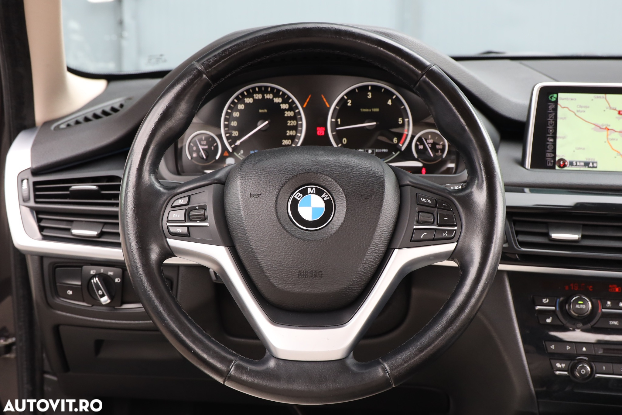 BMW X5 xDrive40d Sport-Aut. - 28