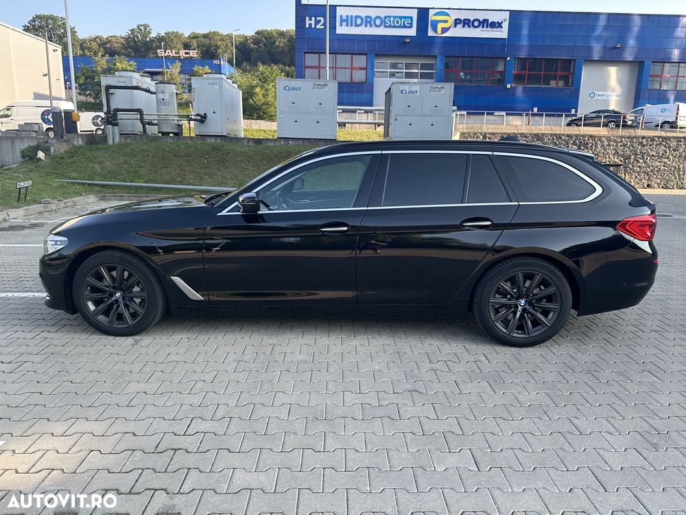 BMW Seria 5 530i xDrive Touring Aut. Sport Line - 22