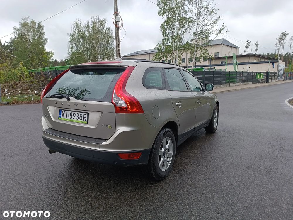 Volvo XC 60 DRIVe Kinetic - 5