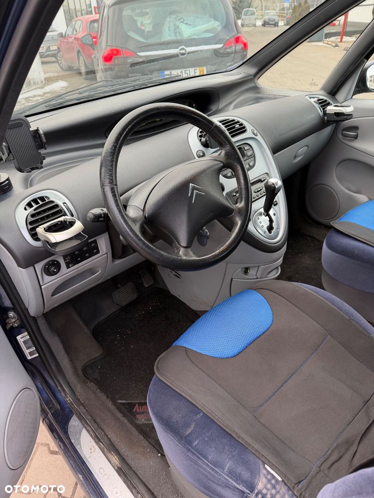 Citroën Xsara Picasso 2.0 16V Exclusive - 9