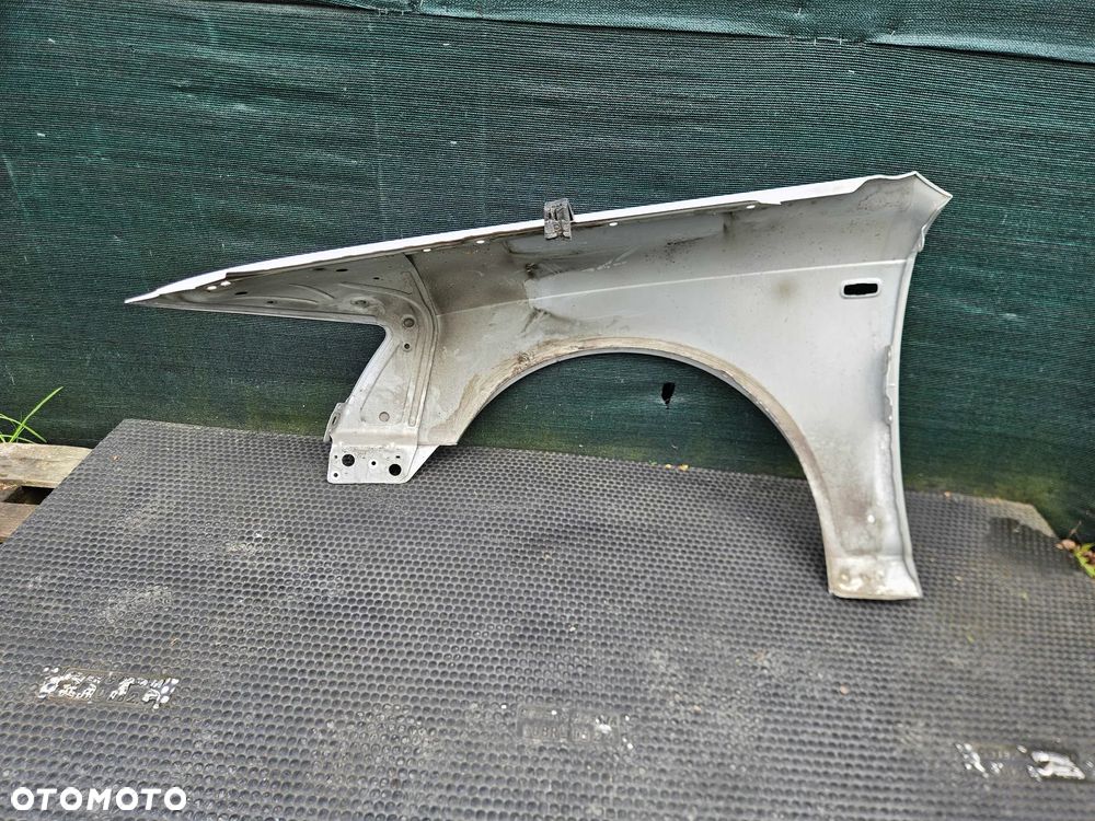 Błotnik Prawy Przod Przedni Srebrny Nadkole LY7W Audi A6 C6 Przed Lift - 28