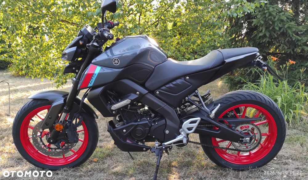 Yamaha MT - 8