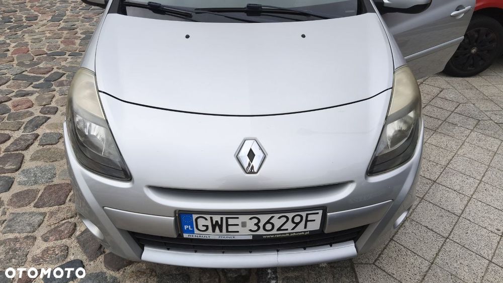 Renault Clio - 8