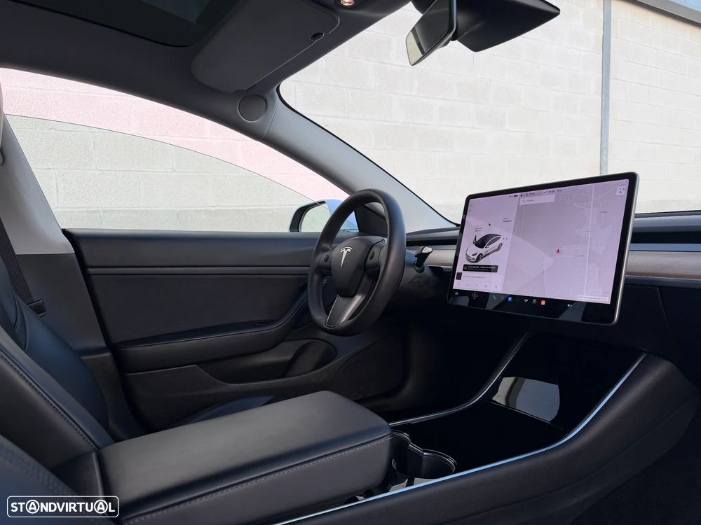 Tesla Model 3 Standard Range Plus RWD - 2