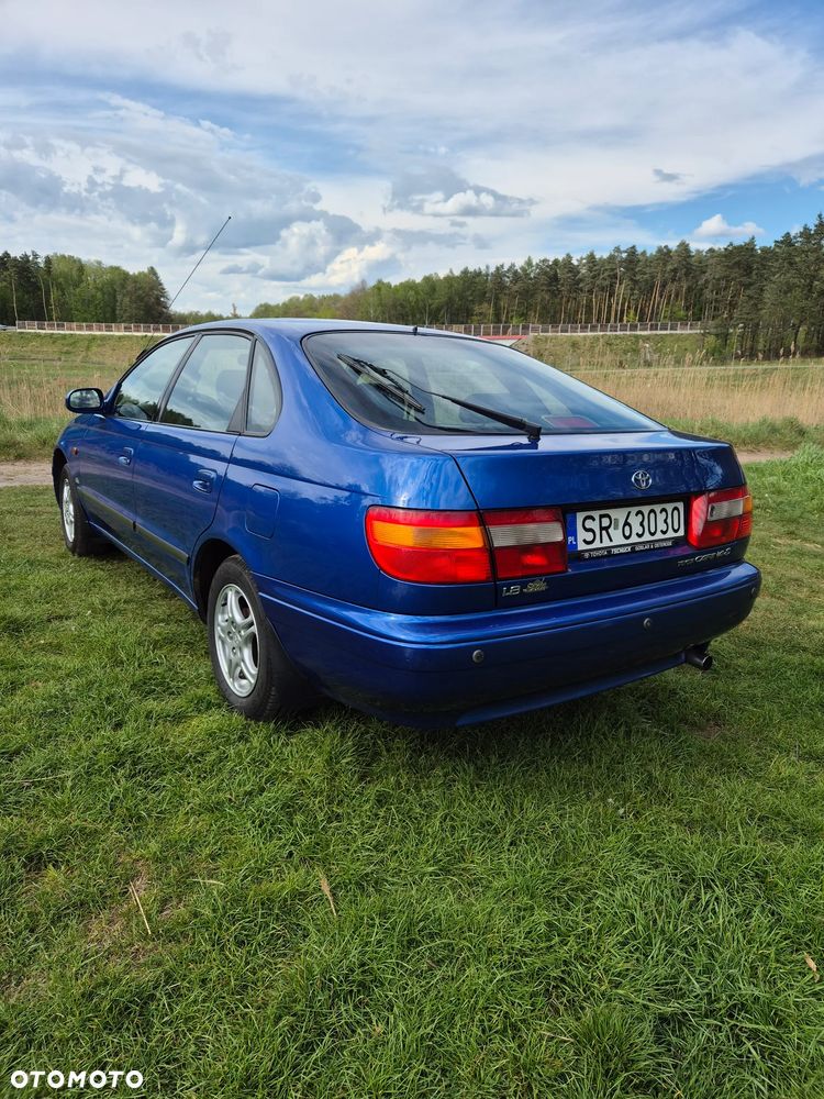 Toyota Carina 1.8 - 7