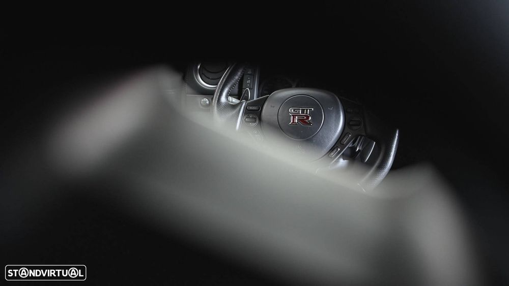 Nissan GT-R 3.8 V6 Black Edition - 55