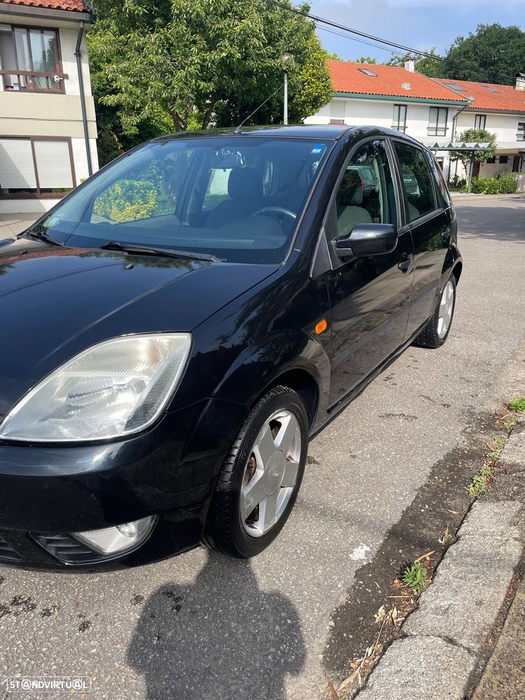 Ford Fiesta 1.4 TDCI Ambiente - 11