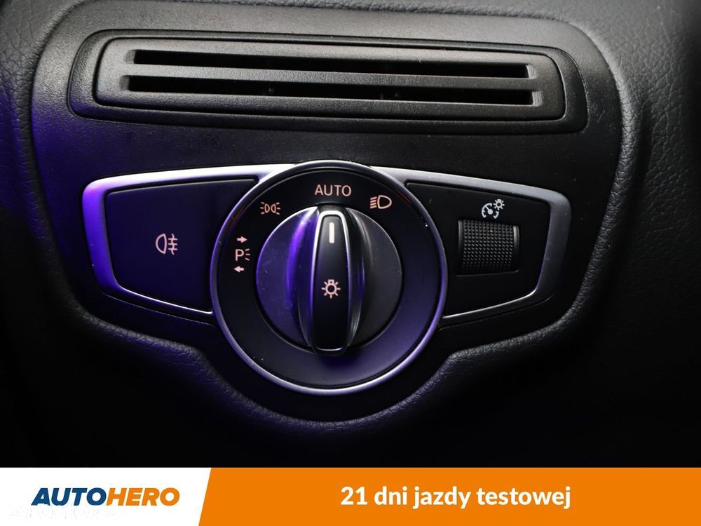 Mercedes-Benz GLC - 33