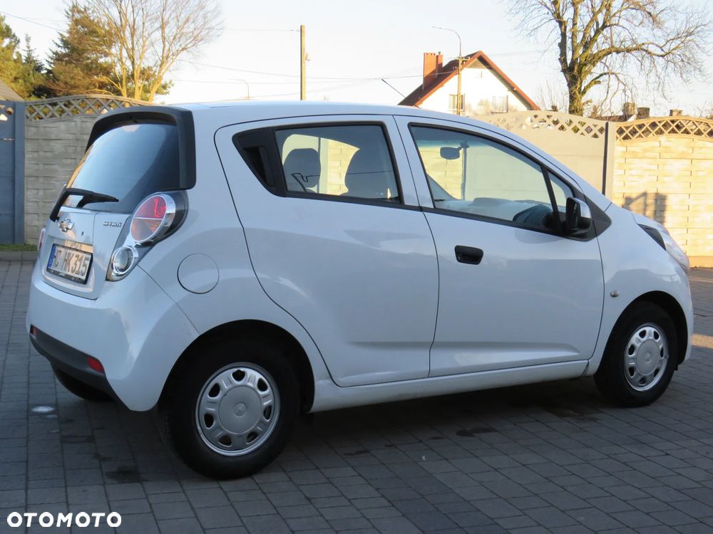 Chevrolet Spark 1.0 + - 13