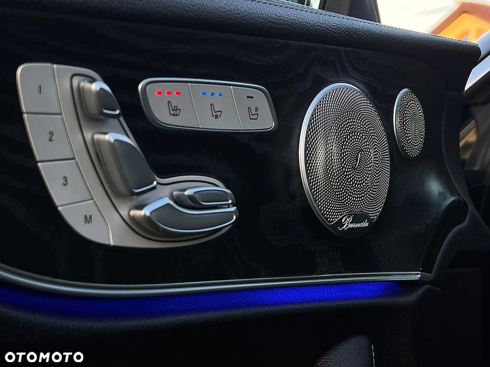 Mercedes-Benz Klasa E 300 Coupe 9G-TRONIC - 17