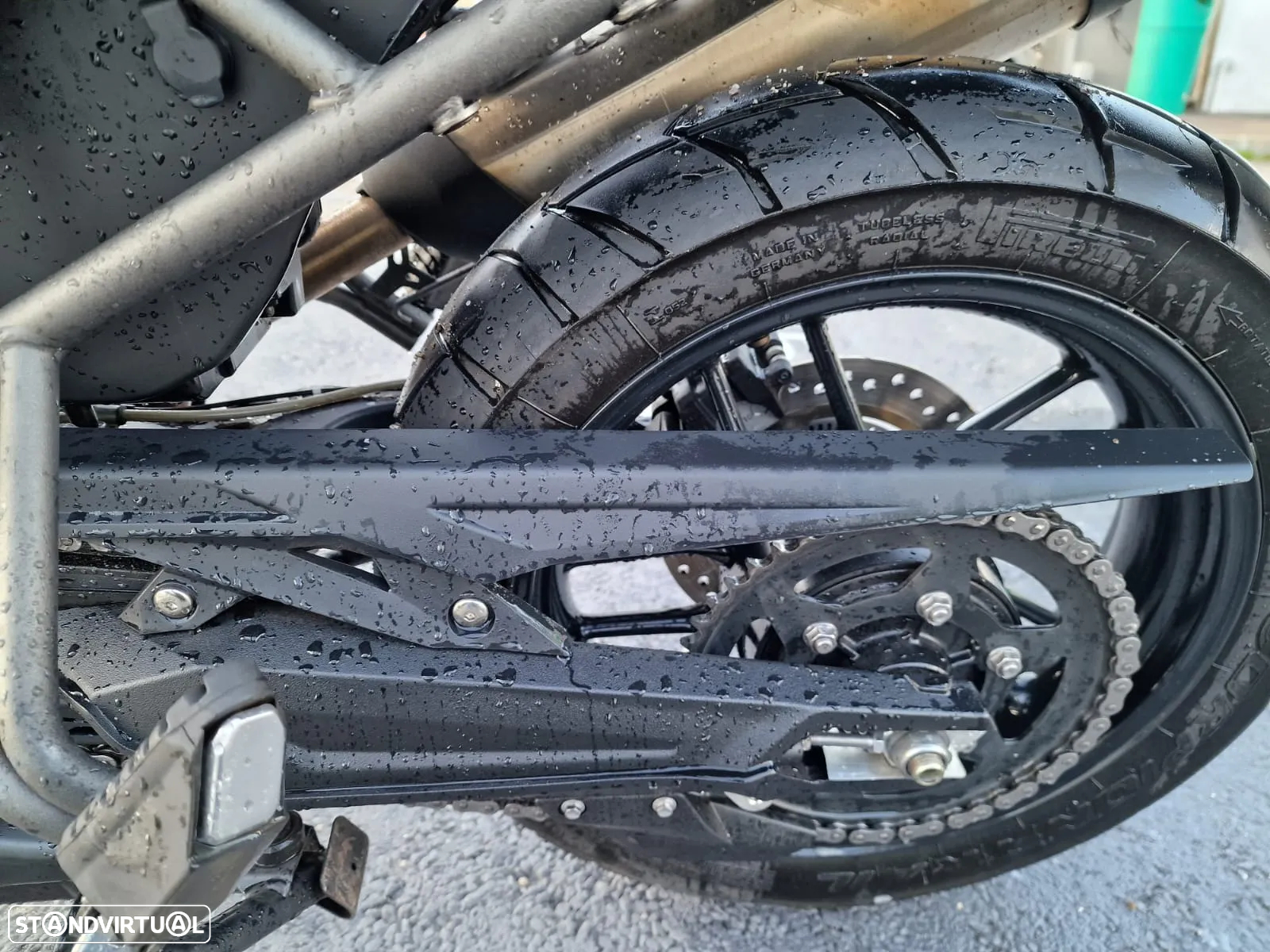 Triumph Tiger 800 XRX - 15