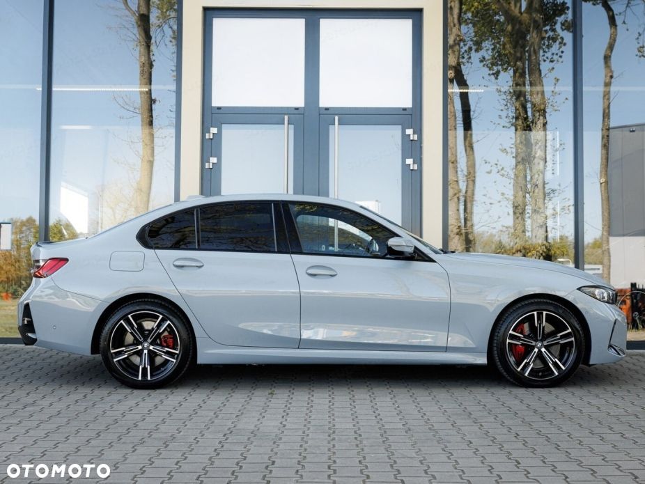 BMW Seria 3 320d xDrive mHEV M Sport sport - 4
