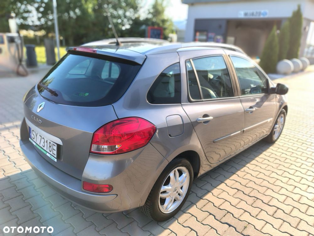 Renault Clio - 7