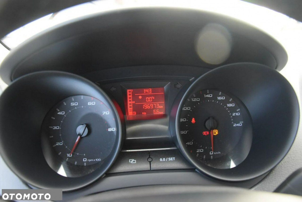 Seat Ibiza 1.4 16V Passion - 22