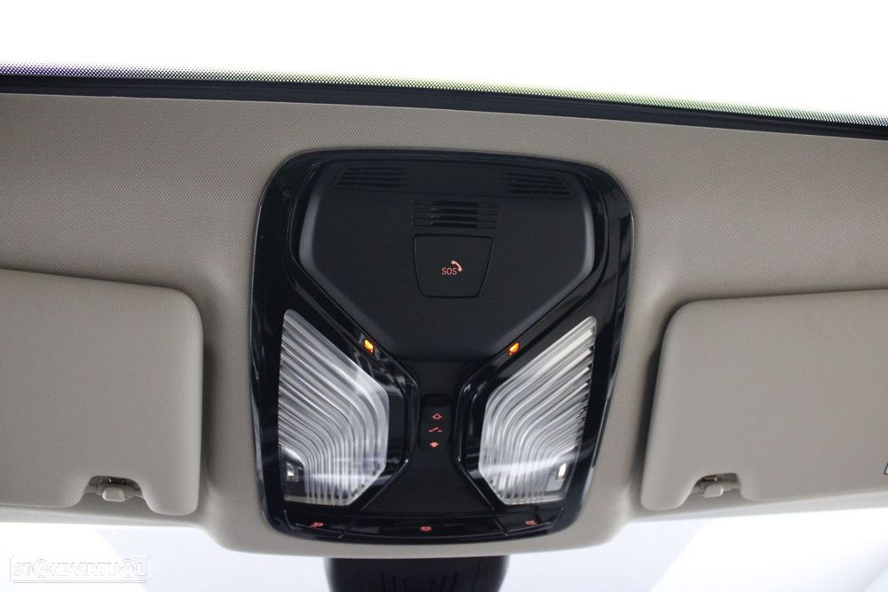 BMW i4 eDrive40 - 28