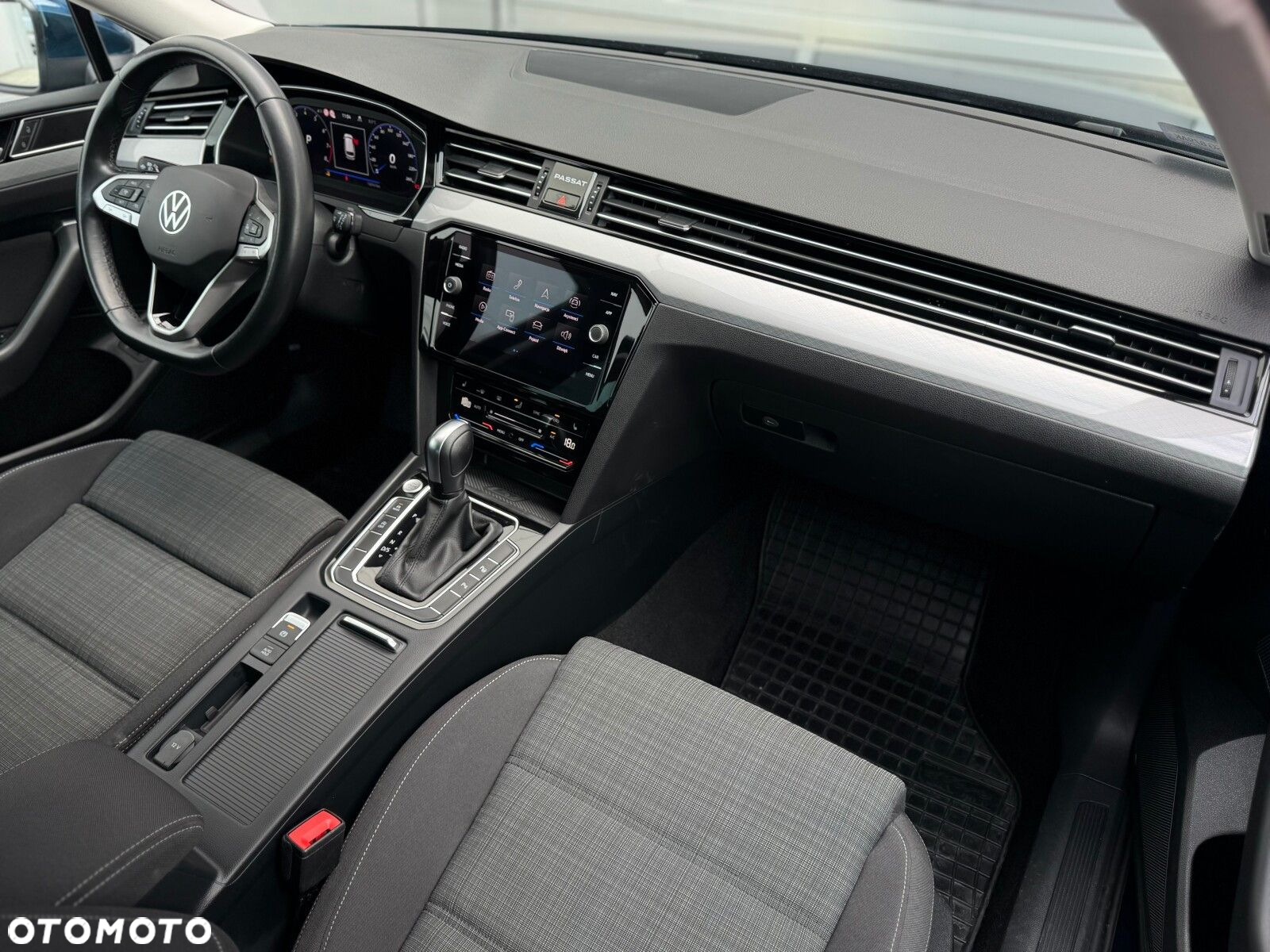 Volkswagen Passat 2.0 TSI Business DSG - 14