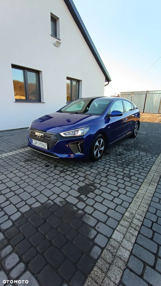 Hyundai IONIQ 1.6 GDI Premium - 2