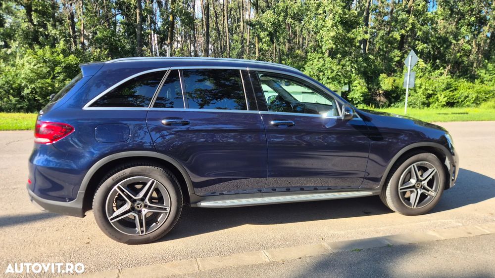 Mercedes-Benz GLC 300 4MATIC MHEV - 8