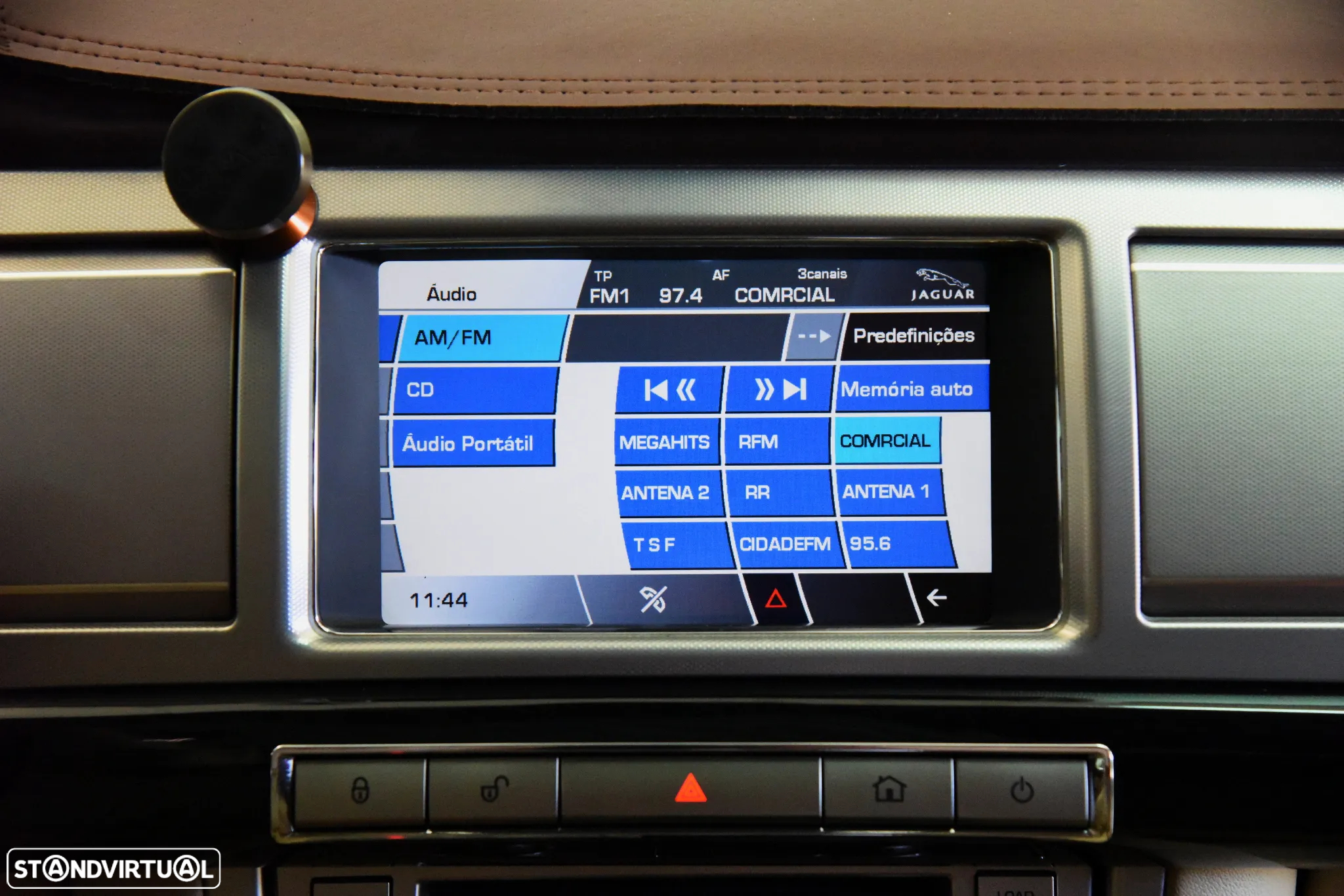 Jaguar XF 3.0 D V6 S Luxury - 25