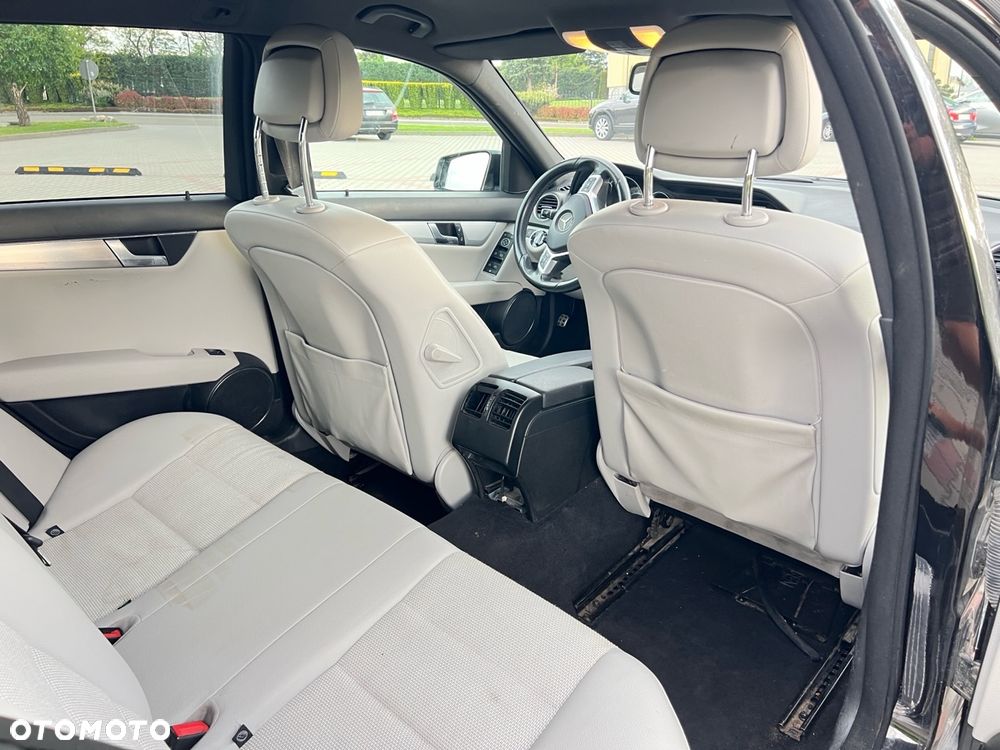 Mercedes-Benz Klasa C 220 (BlueTEC) d BlueEFFICIENCY Edition 7G-TRONIC Avantgarde - 12