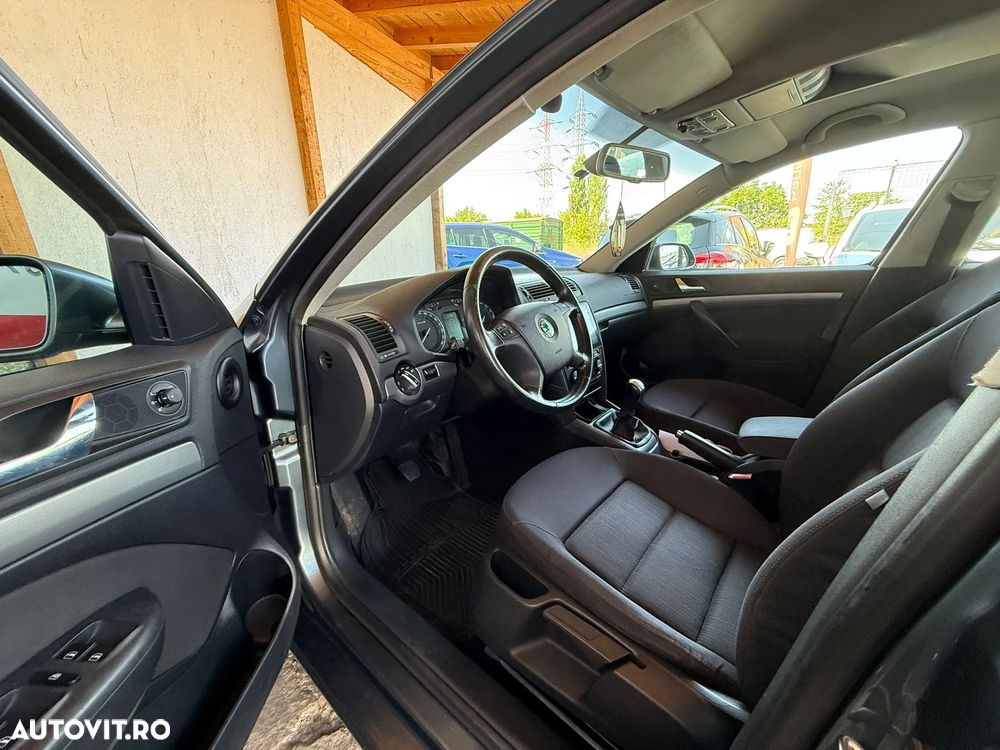 Skoda Octavia 1.6 FSI Trend - 18