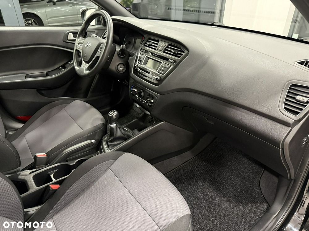 Hyundai i20 1.2 Elegant - 21