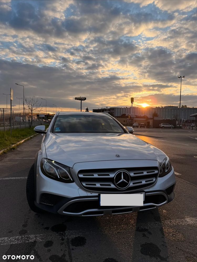 Mercedes-Benz Klasa E 220 d 4-Matic AMG - 2