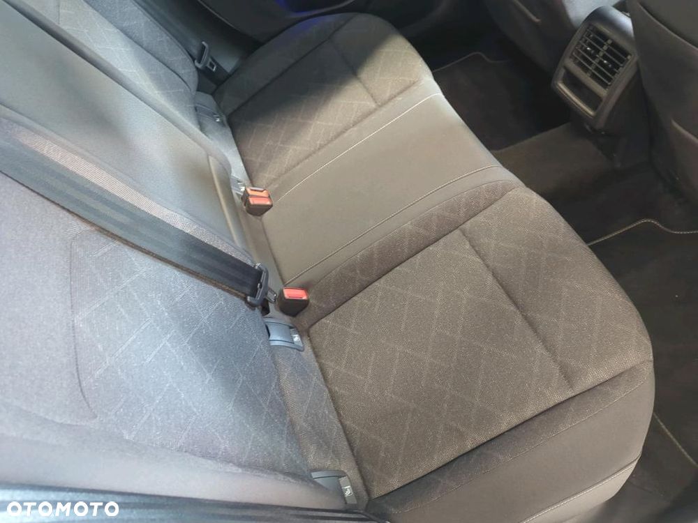 Volkswagen Golf 1.5 TSI EVO Life - 15
