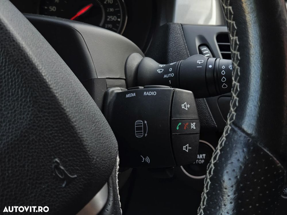 Renault Laguna dCi 110 FAP Dynamique - 21