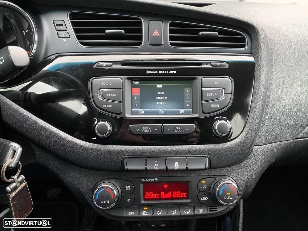 Kia Ceed SW 1.6 CRDi TX Sport - 11