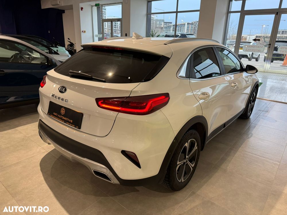 Kia XCeed 1.6 GDI 6DCT PHEV Vision - 6