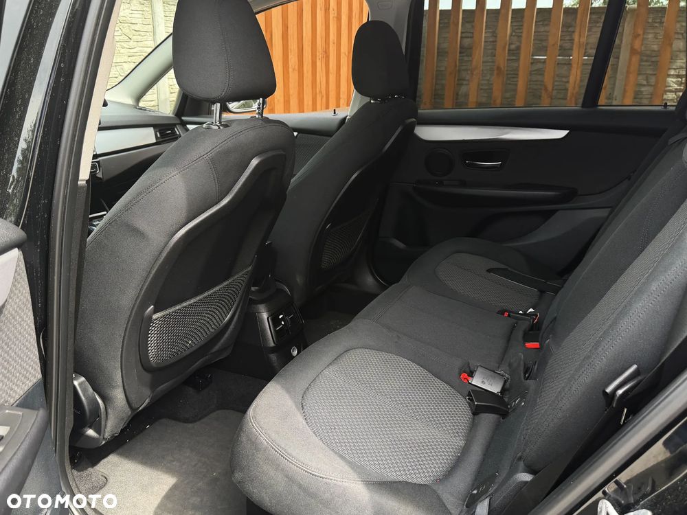 BMW Seria 2 218d Sport-Aut Sport Line - 13
