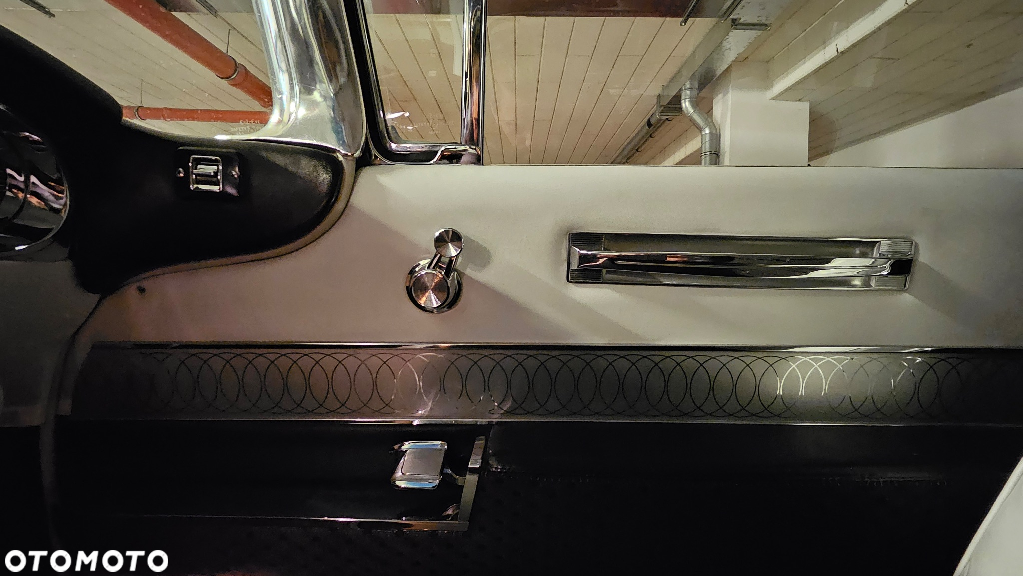 Cadillac Deville - 37