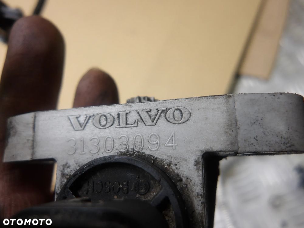 VOLVO S60 II 10-13r. 2.0 D3 CZUJNIK POŁOŻENIA WAŁU 31303094 - 3