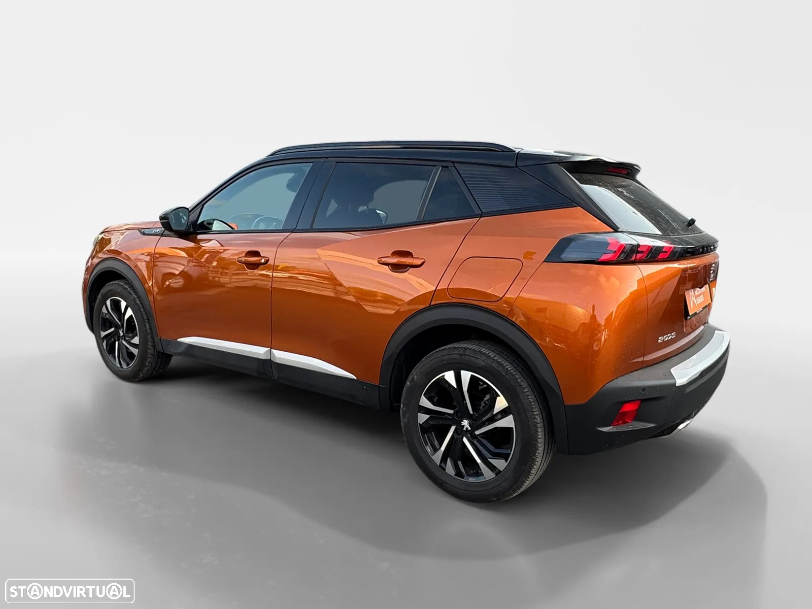 Peugeot 2008 1.2 PureTech GT - 4