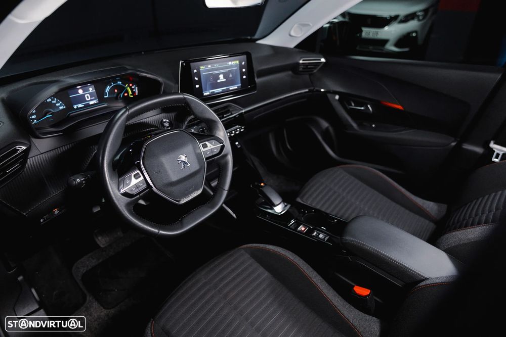 Peugeot e-2008 50 kWh Active Pack - 5